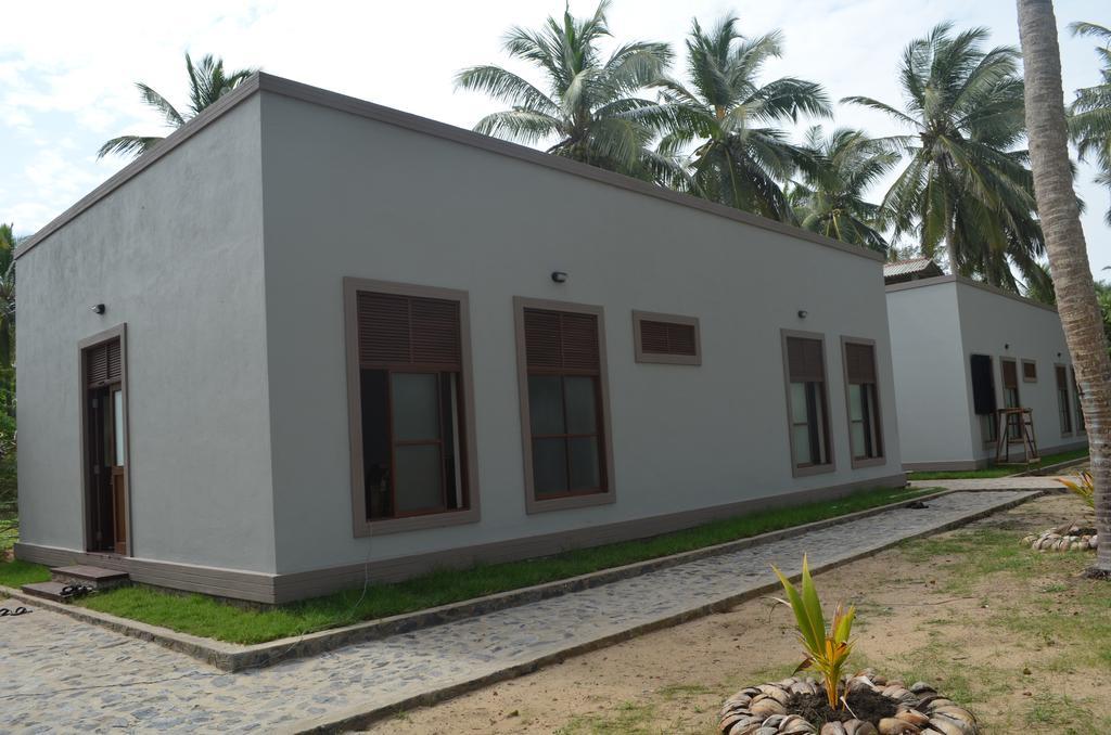 Aqua Front Yala Resort Киринда Екстериор снимка