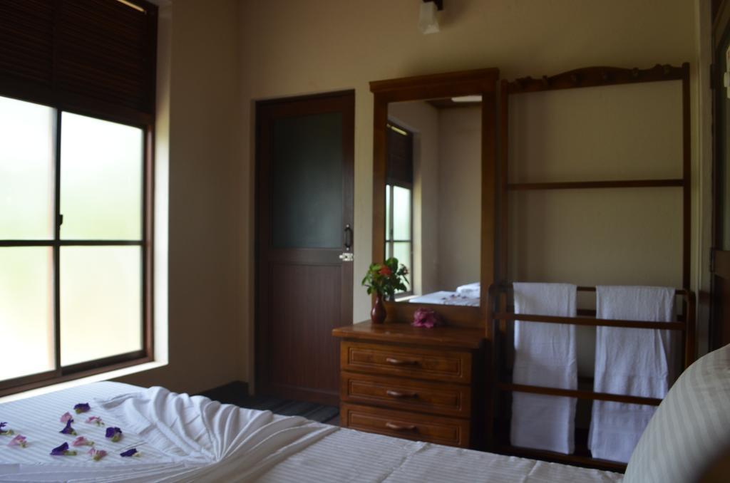 Aqua Front Yala Resort Киринда Стая снимка